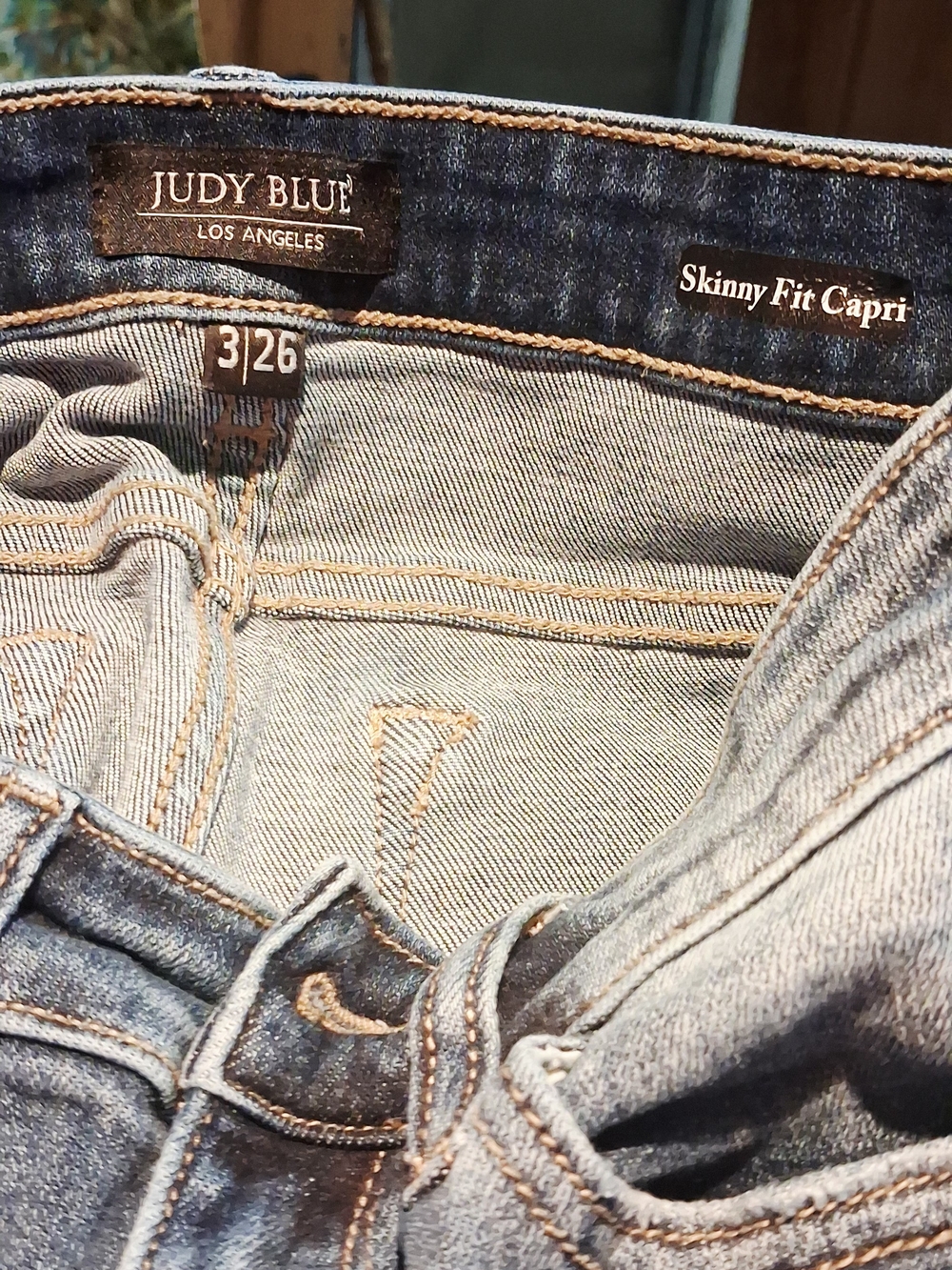 Judy Blue Medium Wash Skinny Fit Capri Jeans